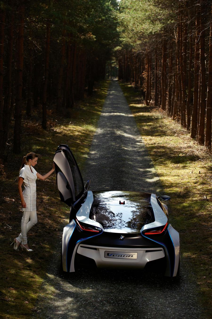  BMW Vision EfficientDynamics Concept 2009 года  (фото 46 из 206)